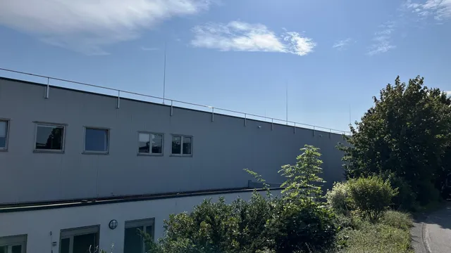 Industriedach in Wuppertal mit dauerhaftem Kollektivschutz